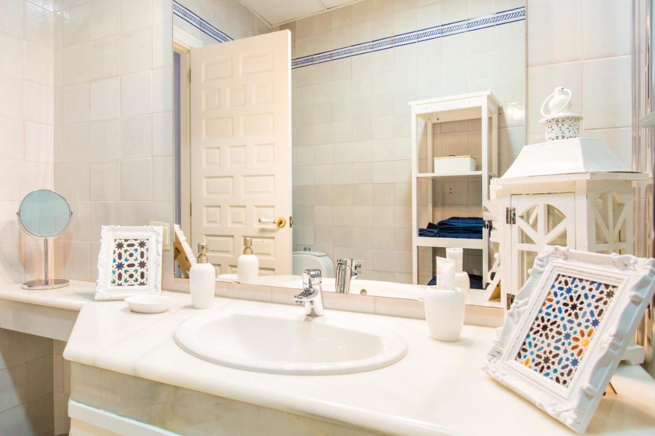 Magico Apartamento En Casa Palacio Del Siglo XVII Séville Extérieur photo