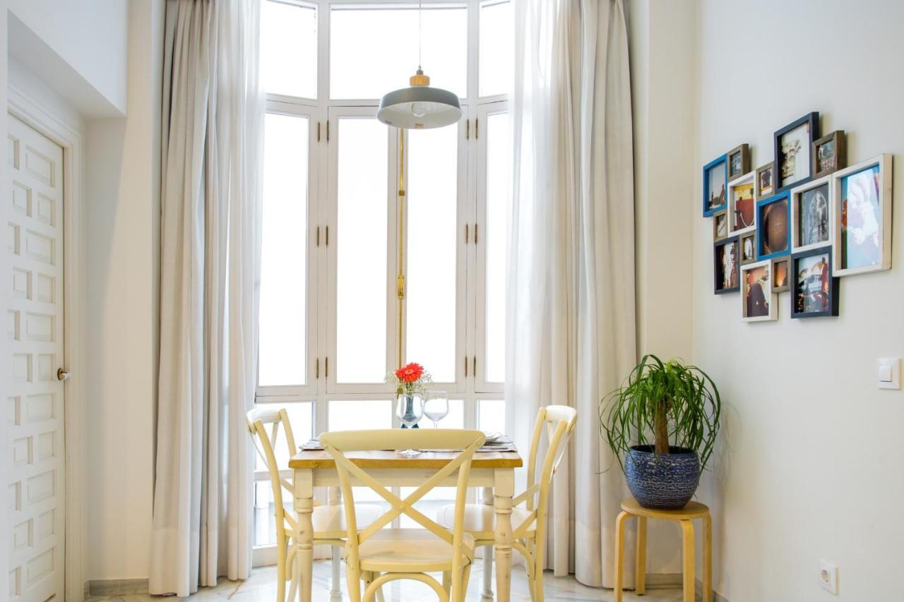 Magico Apartamento En Casa Palacio Del Siglo XVII Séville Extérieur photo