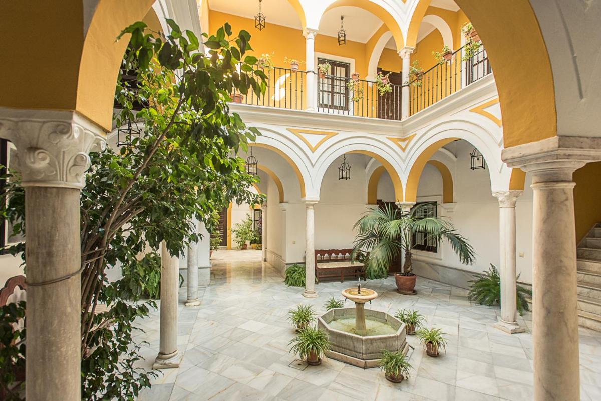Magico Apartamento En Casa Palacio Del Siglo XVII Séville Extérieur photo
